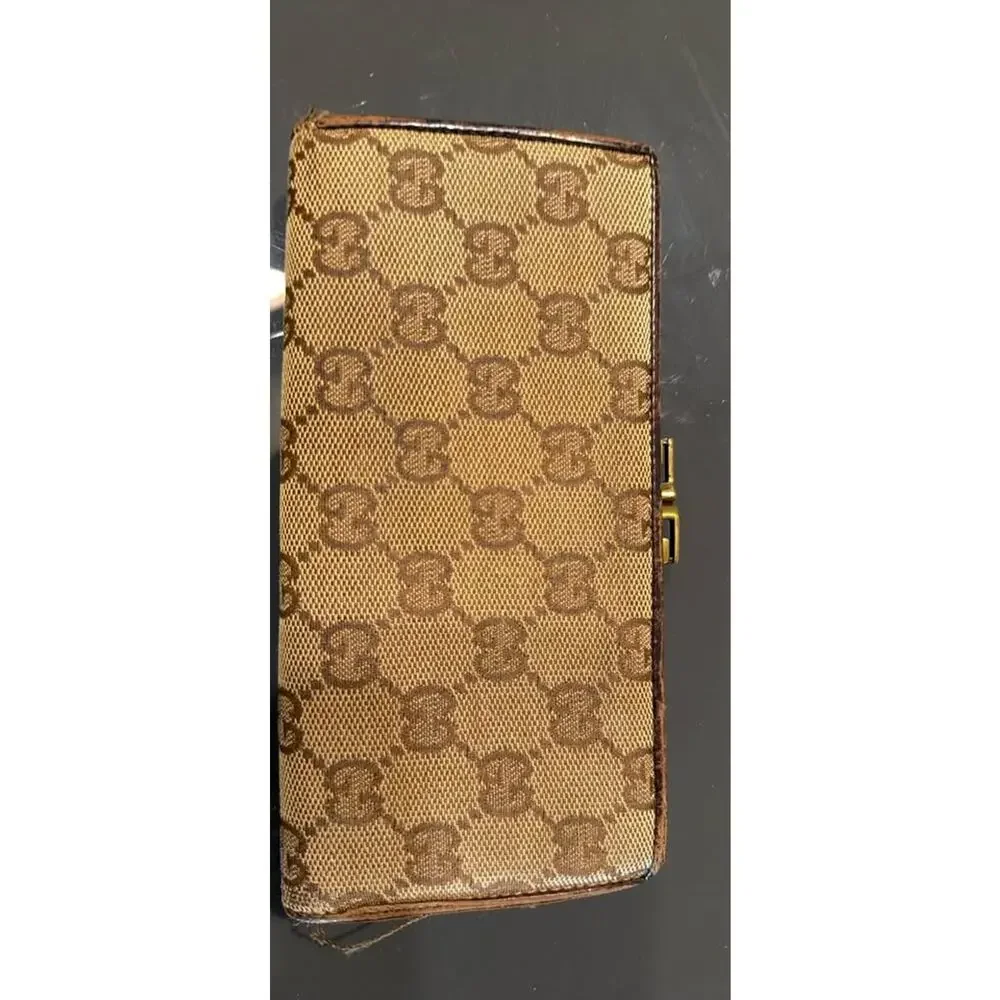 Gucci Vintage Monogram Wallet